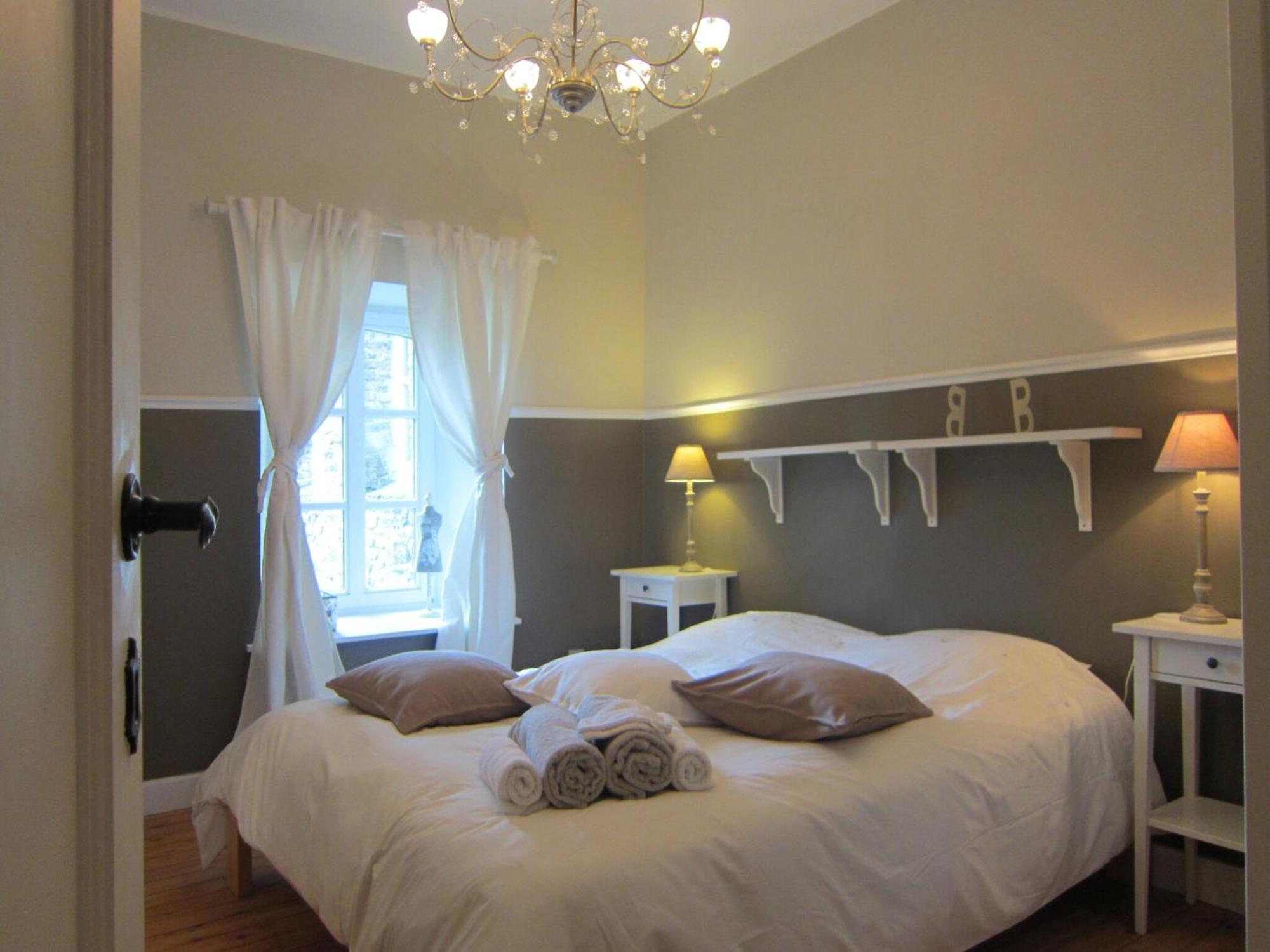 Delightful Castle In Bastogne With Bubble Bath Exterior foto